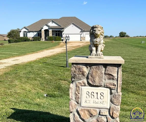 $615,000 | 8618 Southwest 51st Street, Topeka, KS 66610