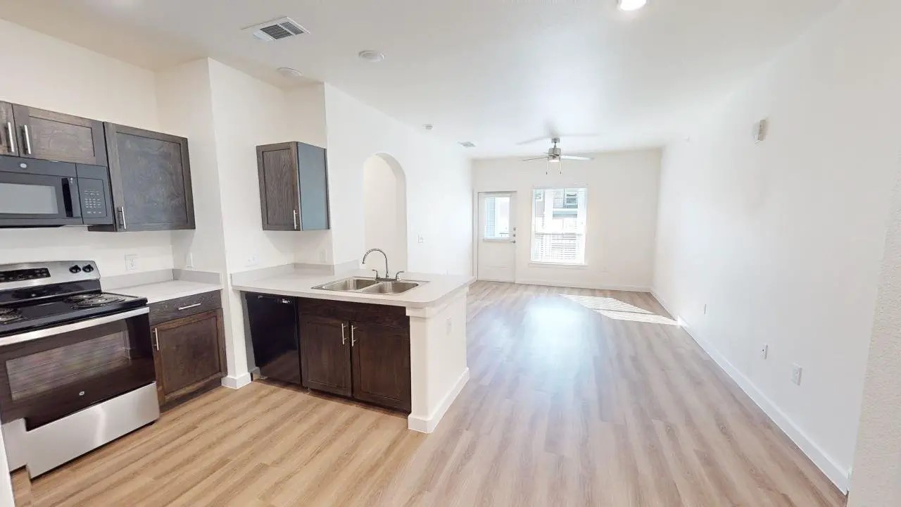 3500 Magic Drive San Antonio, TX 78229 - Photo 3 of 11