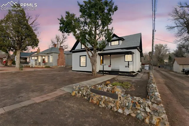 $399,000 | 315 North 16th Street, Colorado Springs, CO 80904