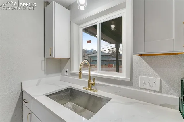 $399,000 | 315 North 16th Street, Colorado Springs, CO 80904