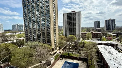 $160,000 | 2605 South Indiana Avenue, Unit 1008, Chicago, IL 60616
