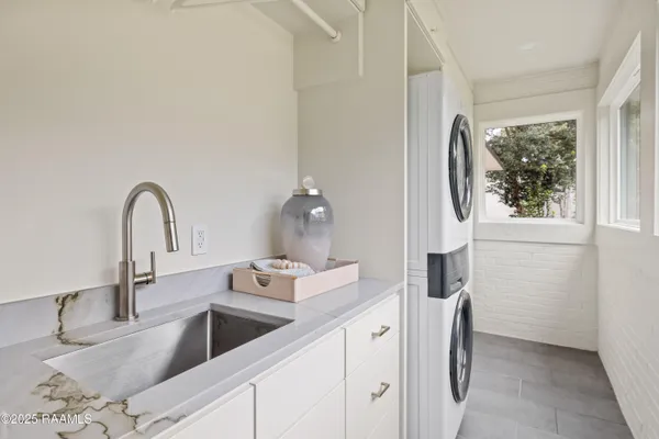 $1,100,000 | 1303 Myrtle Place, Lafayette, LA 70506