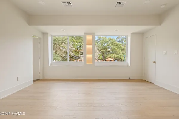 $1,100,000 | 1303 Myrtle Place, Lafayette, LA 70506