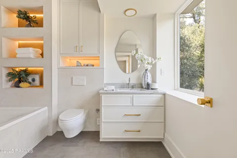 $1,150,000 | 1303 Myrtle Place, Lafayette, LA 70506