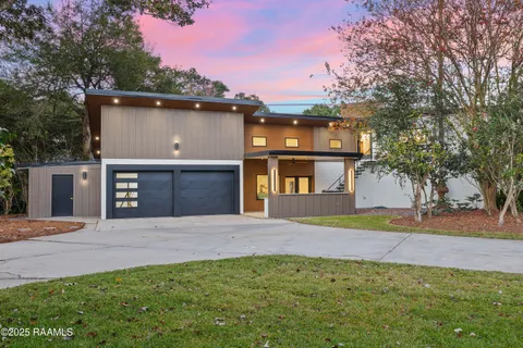 $1,150,000 | 1303 Myrtle Place, Lafayette, LA 70506