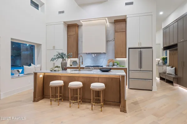 $1,100,000 | 1303 Myrtle Place, Lafayette, LA 70506