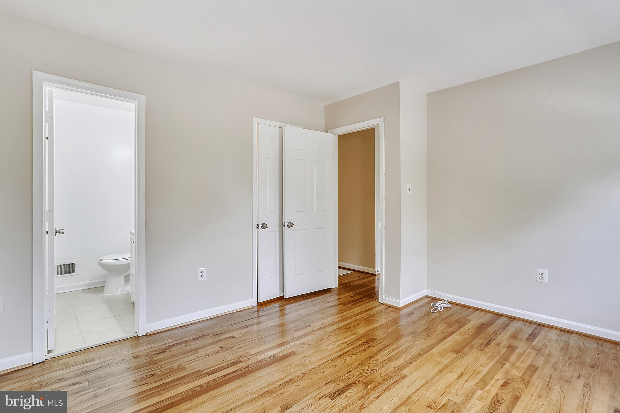 7025 Leebrad Street Springfield, VA 22151 - Photo 11 of 32 Principal Bedroom with hardwood floor.