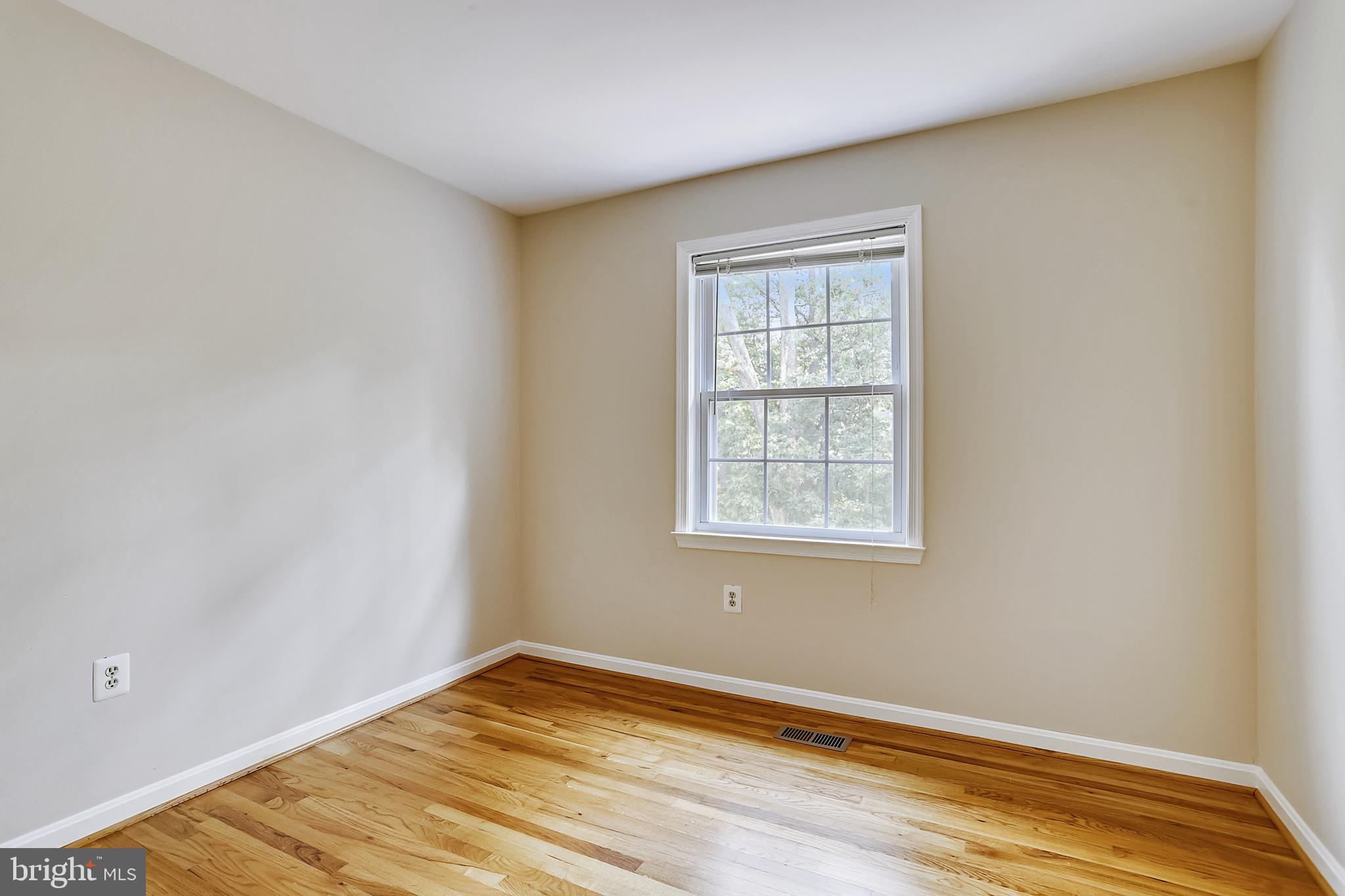7025 Leebrad Street Springfield, VA 22151 - Photo 16 of 32 Bedroom # 3
