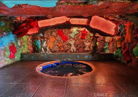 $8,475,000 | 2189 Sunset Plaza Drive, Los Angeles, CA 90069