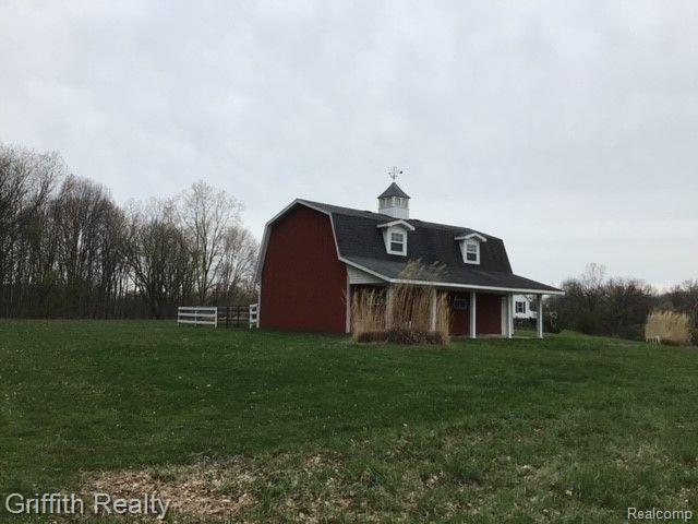 2493 East Clyde Road Howell, MI 48855 - Photo 18 of 63