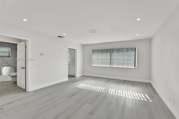 $1,300 | 5657 Grant Street, Unit 5, Hollywood, FL 33021