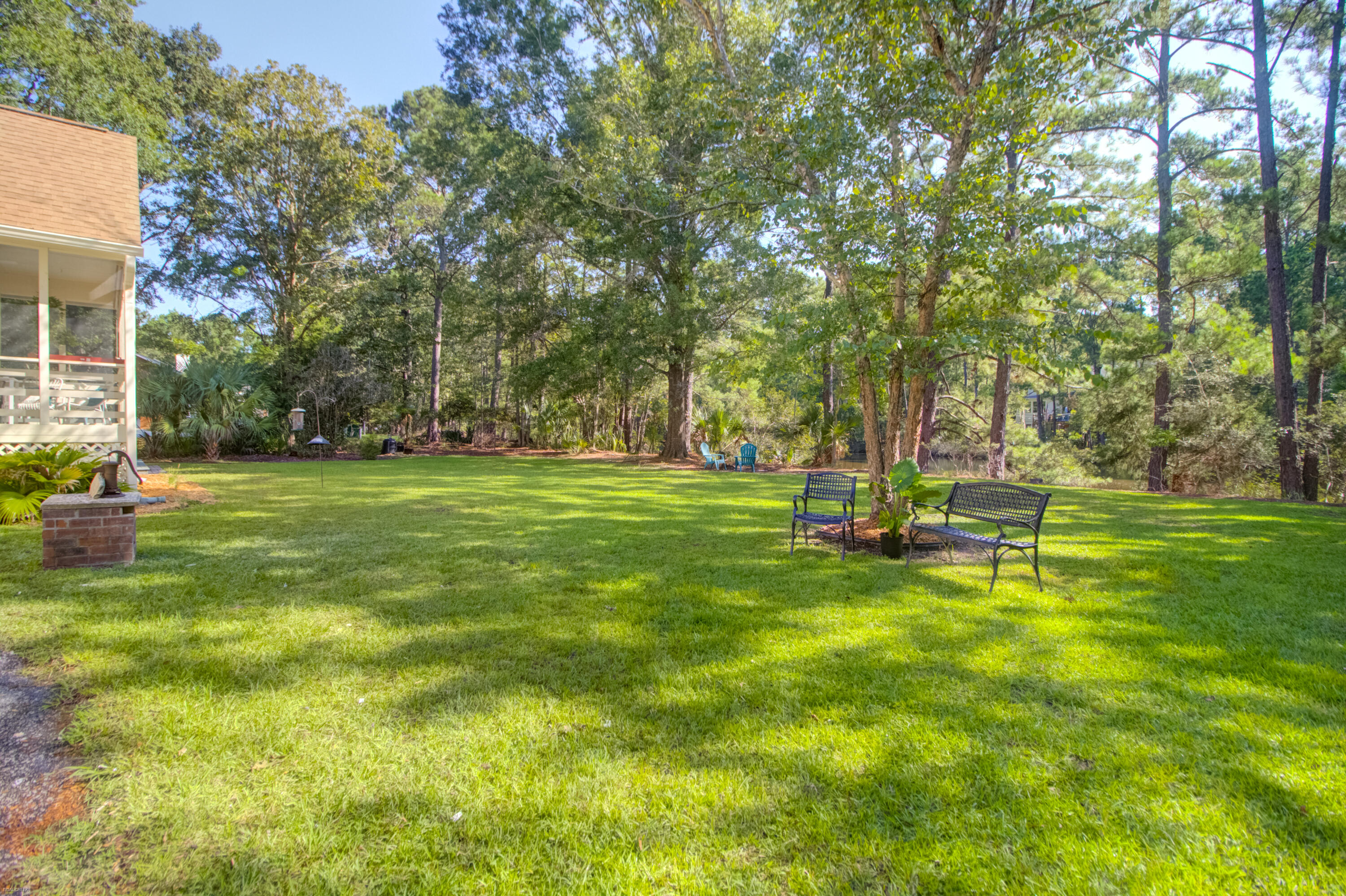 568 Woodspring Road Mount Pleasant, SC 29466 - Photo 43 of 56 Privacy!