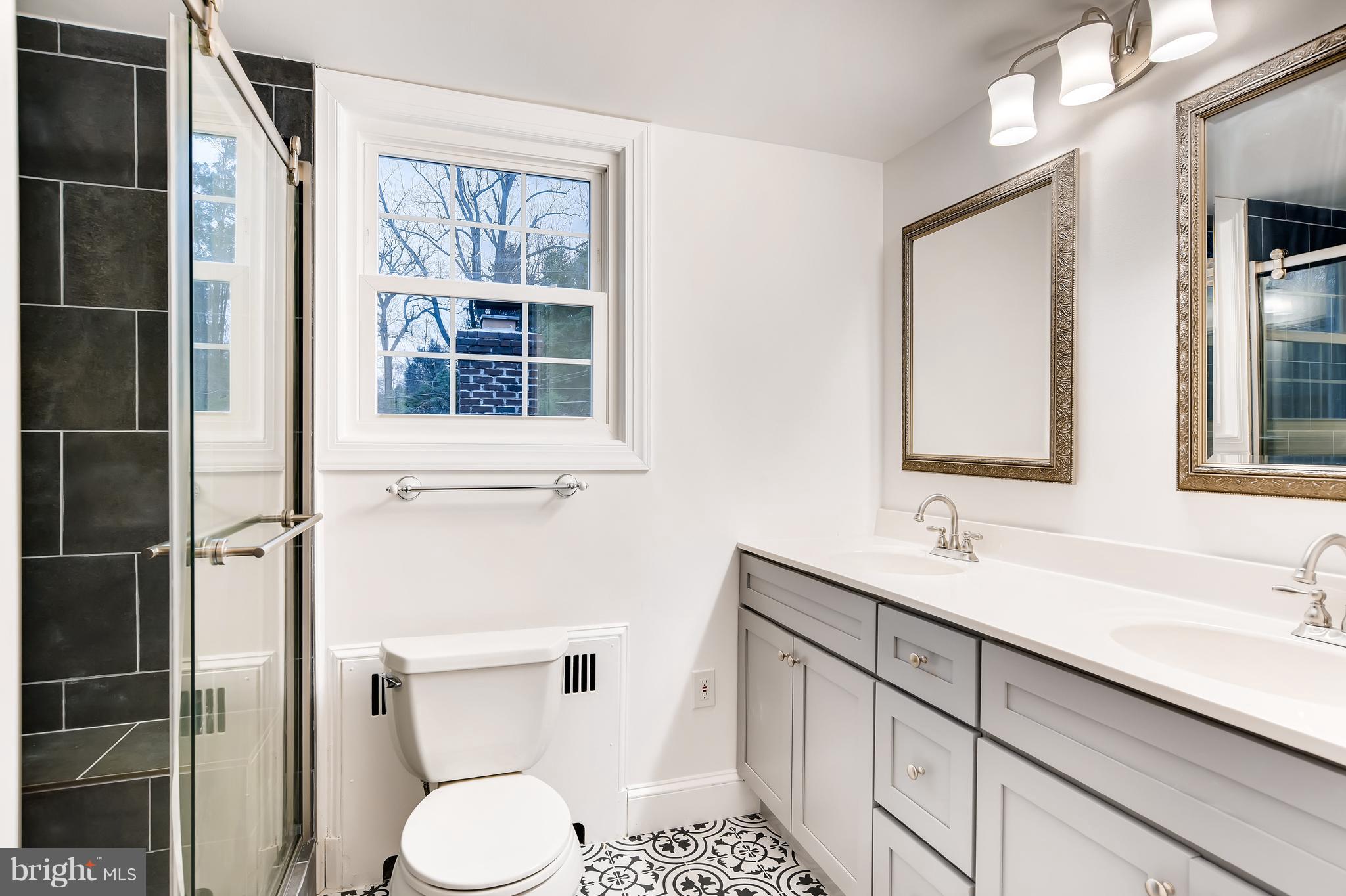 610 Kingston Road Baltimore, MD 21212 - Photo 16 of 33 Renovated Master Bathroom!