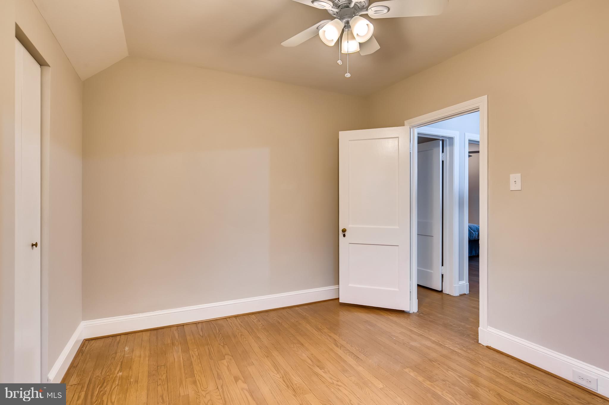 610 Kingston Road Baltimore, MD 21212 - Photo 20 of 33 Bedroom!