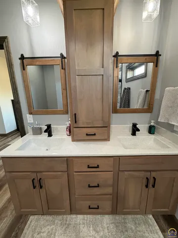 $595,500 | 10729 Southwest Hoch Road, Auburn, KS 66402