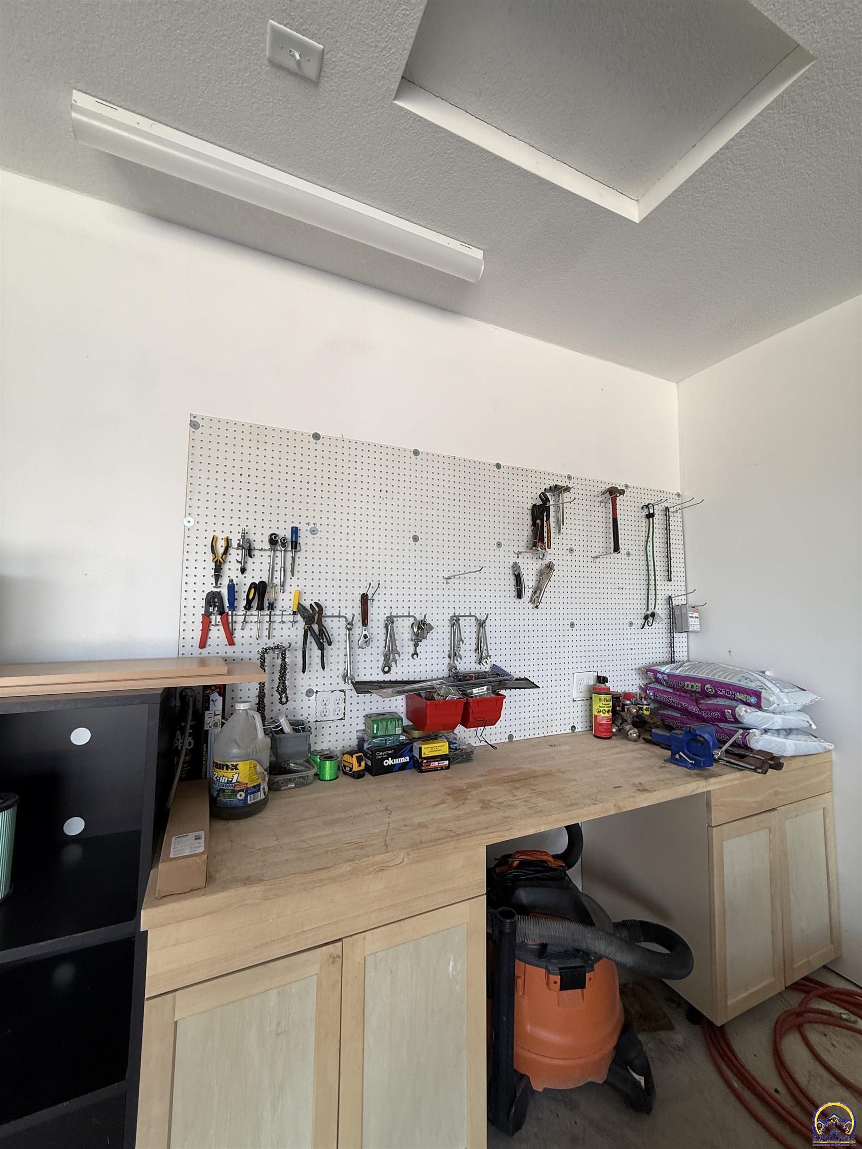 10729 Southwest Hoch Road Auburn, KS 66402 - Photo 63 of 89