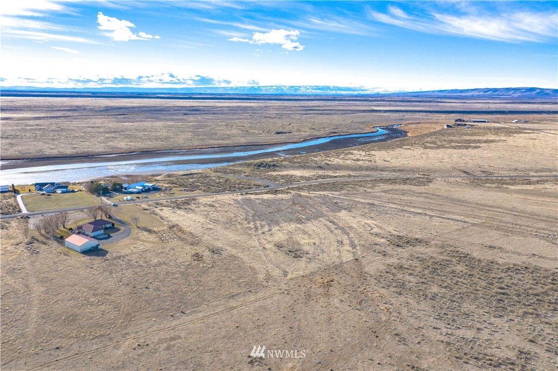 9935 Neppel Road Northeast Moses Lake, WA 98837 - Photo 10 of 13 Gallery Image 10