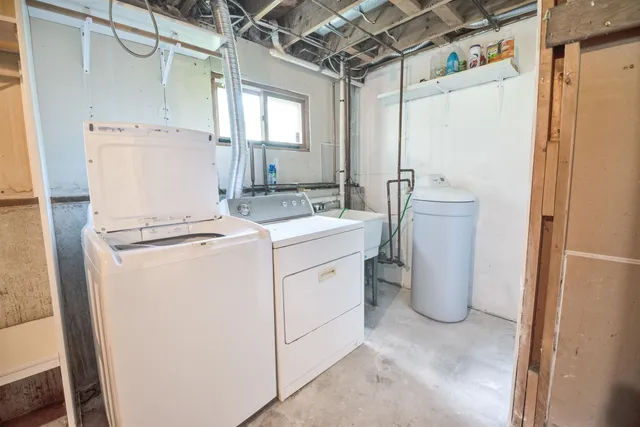 $290,000 | 103 Ruste Road, Barneveld, WI 53507