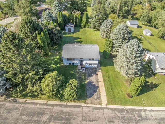 $290,000 | 103 Ruste Road, Barneveld, WI 53507