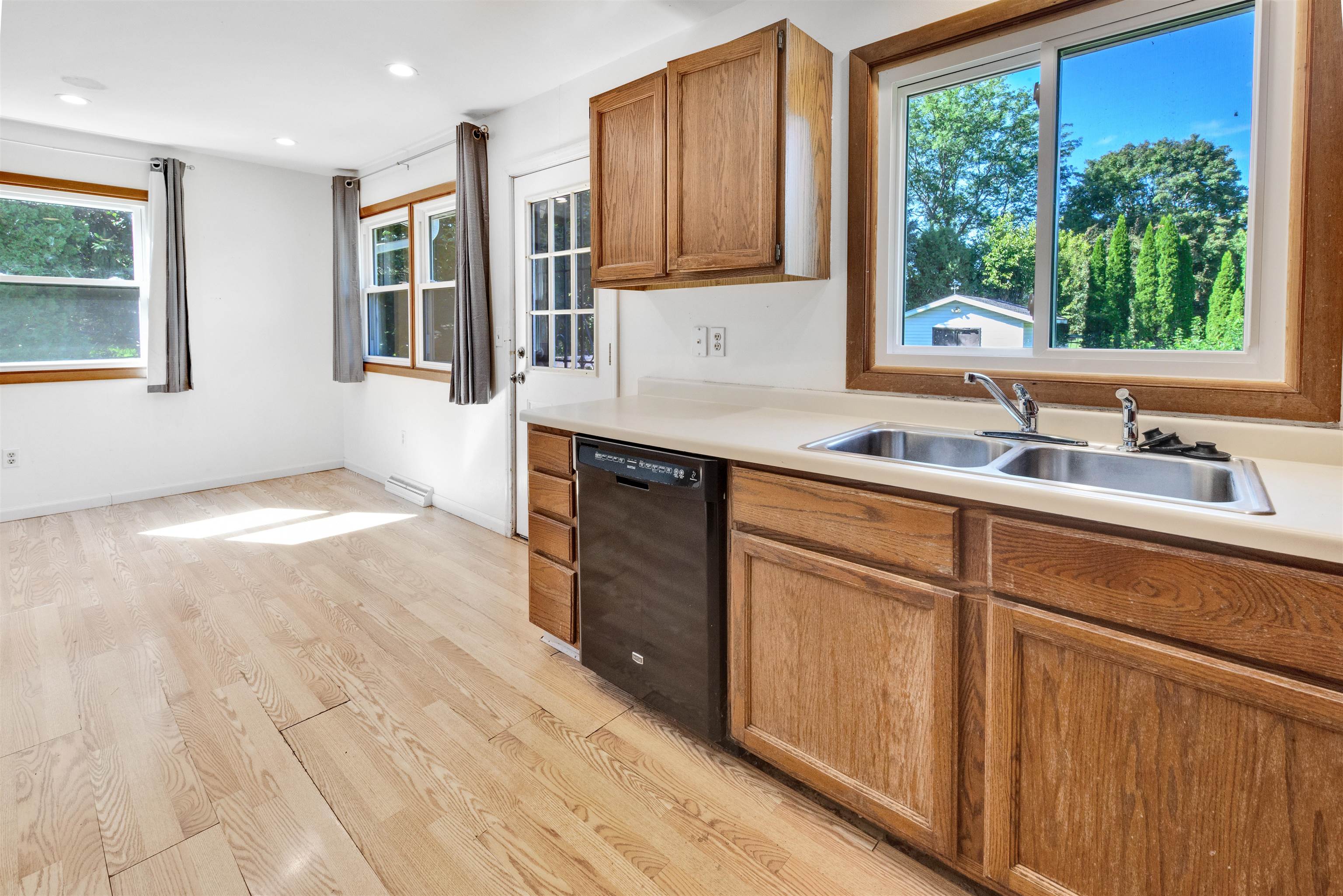 103 Ruste Road Barneveld, WI 53507 - Photo 6 of 46