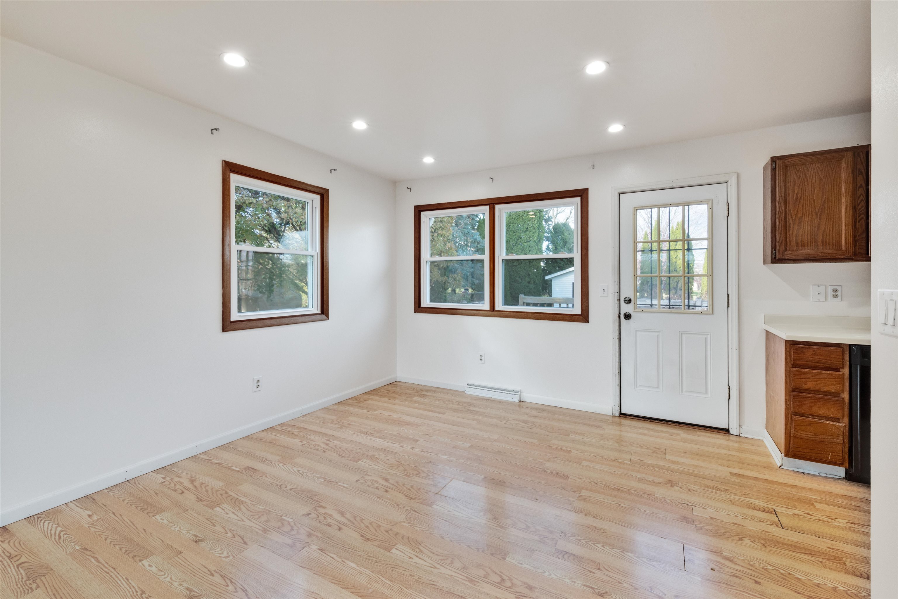 103 Ruste Road Barneveld, WI 53507 - Photo 8 of 46