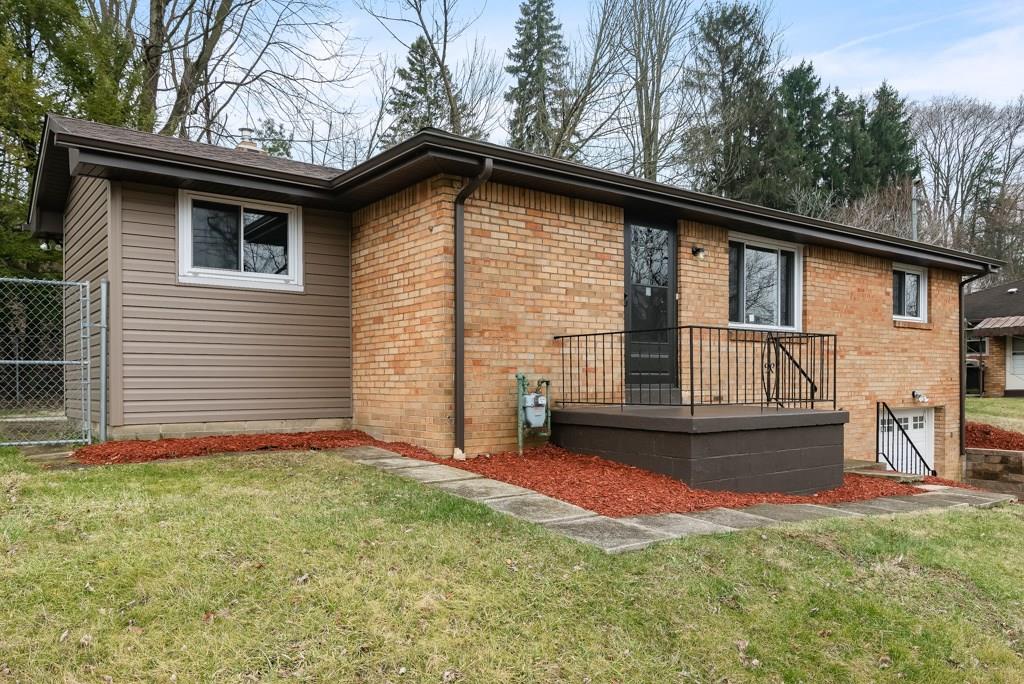 2013 Ridge Road McKeesport, PA 15135 - Photo 2 of 20 Gallery Image 2