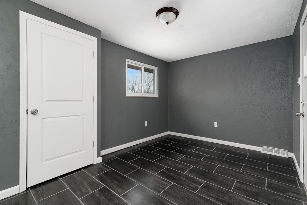 2013 Ridge Road McKeesport, PA 15135 - Photo 7 of 20 Gallery Image 7