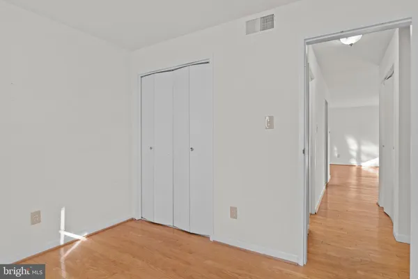 $2,150 | 1931 North Cleveland Street, Unit 213, Arlington, VA 22201