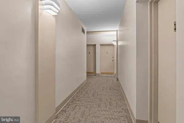 $2,150 | 1931 North Cleveland Street, Unit 213, Arlington, VA 22201