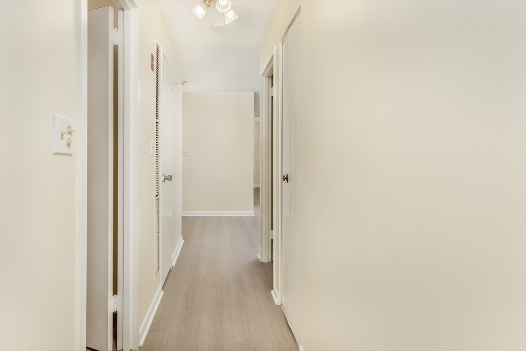 1002 Paradise Road, Unit 1M Swampscott, MA 01907 - Photo 26 of 29