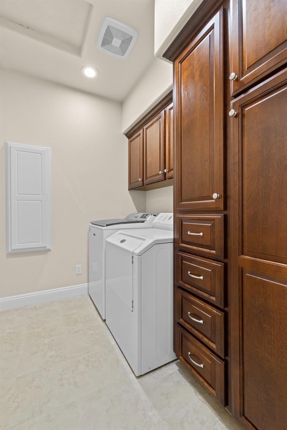 11733 Inverness Way Auburn, CA 95602 - Photo 19 of 62
