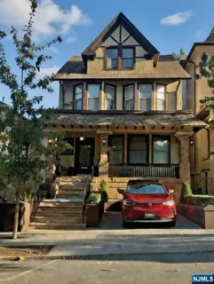 $1,320,000 | 376 Fairmount Avenue, Jersey City, NJ 07306