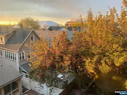 $1,320,000 | 376 Fairmount Avenue, Jersey City, NJ 07306