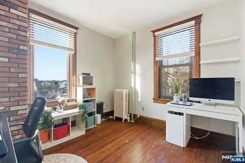 $1,320,000 | 376 Fairmount Avenue, Jersey City, NJ 07306