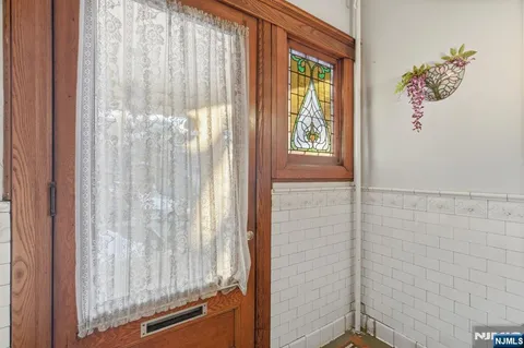 $1,320,000 | 376 Fairmount Avenue, Jersey City, NJ 07306