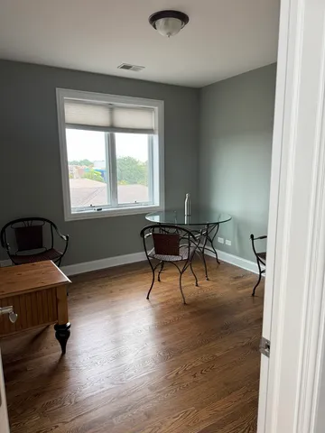 $2,500 | 5454 West Higgins Avenue, Unit 3, Chicago, IL 60630