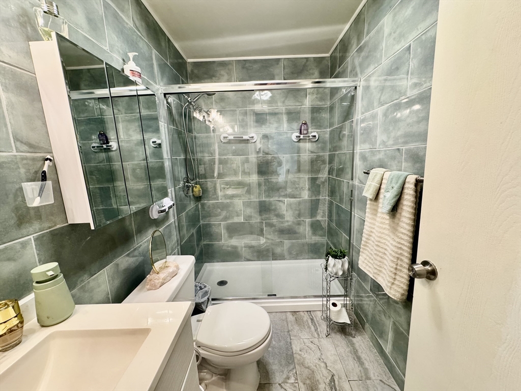 5455 North Main Street, Unit 9F Fall River, MA 02720 - Photo 13 of 21