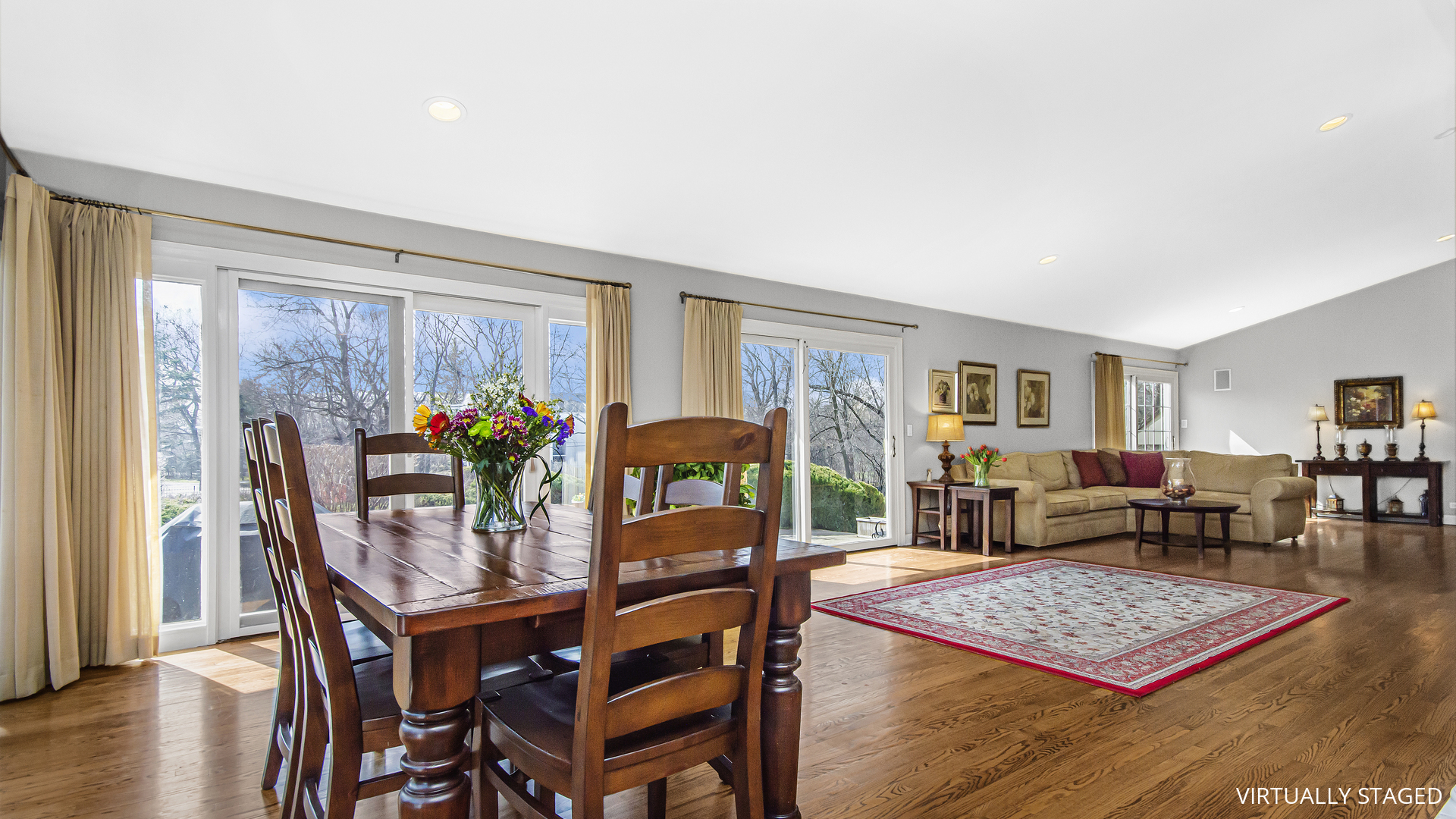 2040 Suffork Road Northfield, IL 60093 - Photo 11 of 36