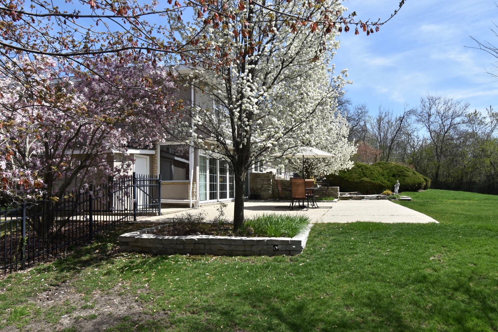 2040 Suffork Road Northfield, IL 60093 - Photo 30 of 36