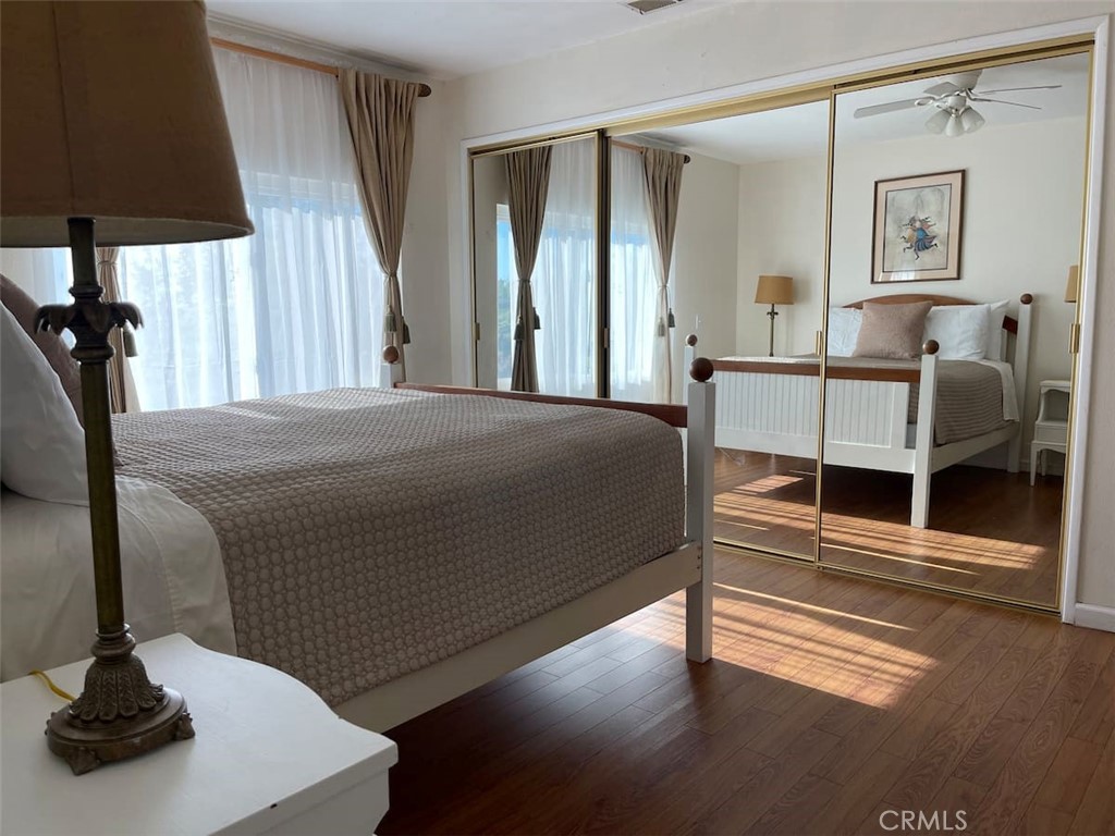 10079 West Lilac Road Escondido, CA 92026 - Photo 14 of 50 a living room with furniture and a lamp