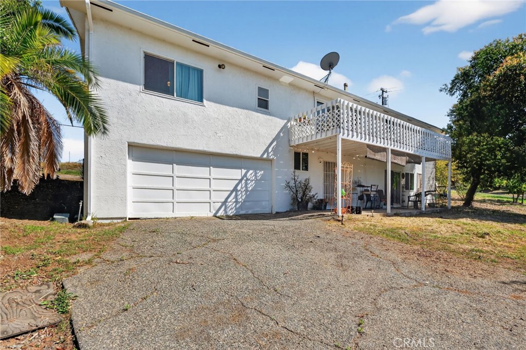 10079 West Lilac Road Escondido, CA 92026 - Photo 6 of 50 a view of a house with a outdoor space and shower