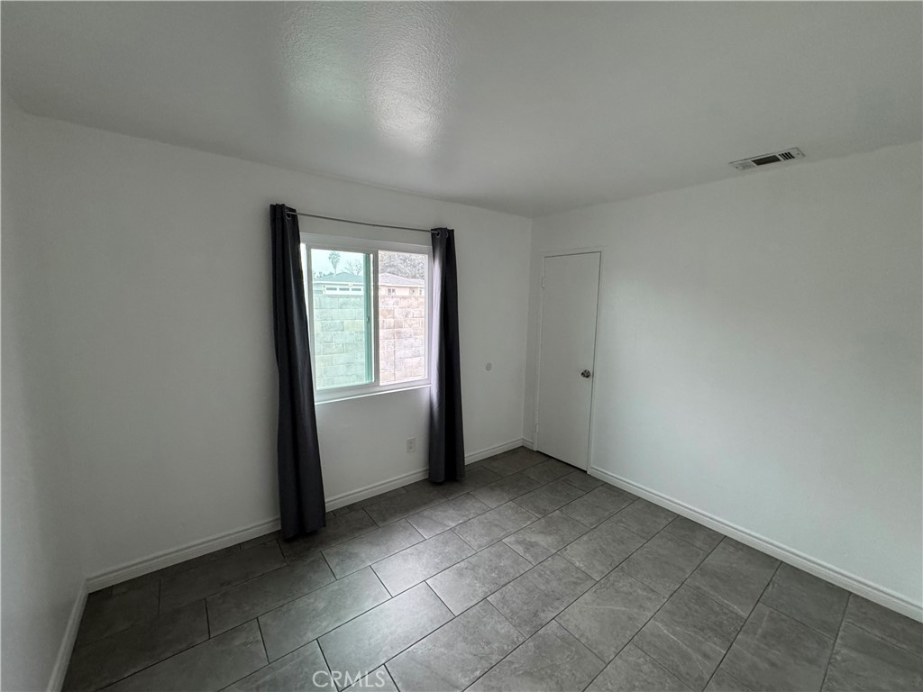 428 East Montrose Street Rialto, CA 92376 - Photo 15 of 27