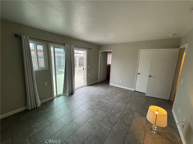 $2,950 | 428 East Montrose Street, Rialto, CA 92376