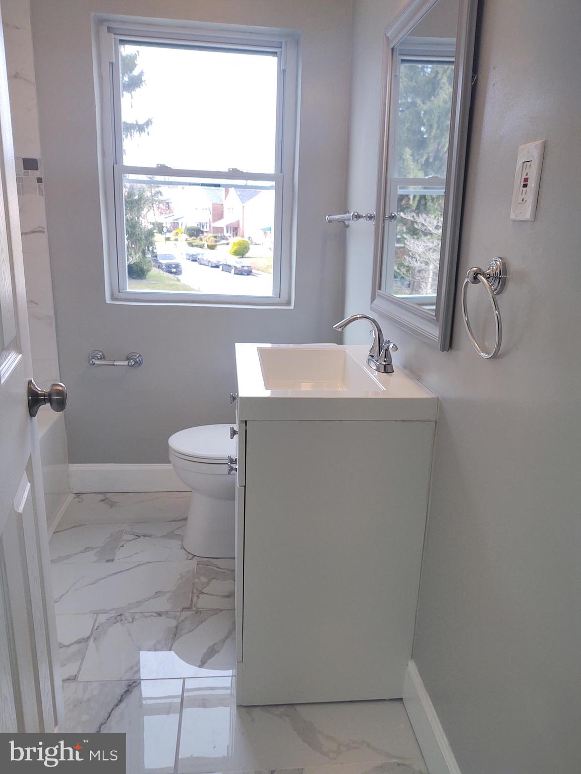 5759 Edgepark Road Baltimore, MD 21239 - Photo 15 of 43