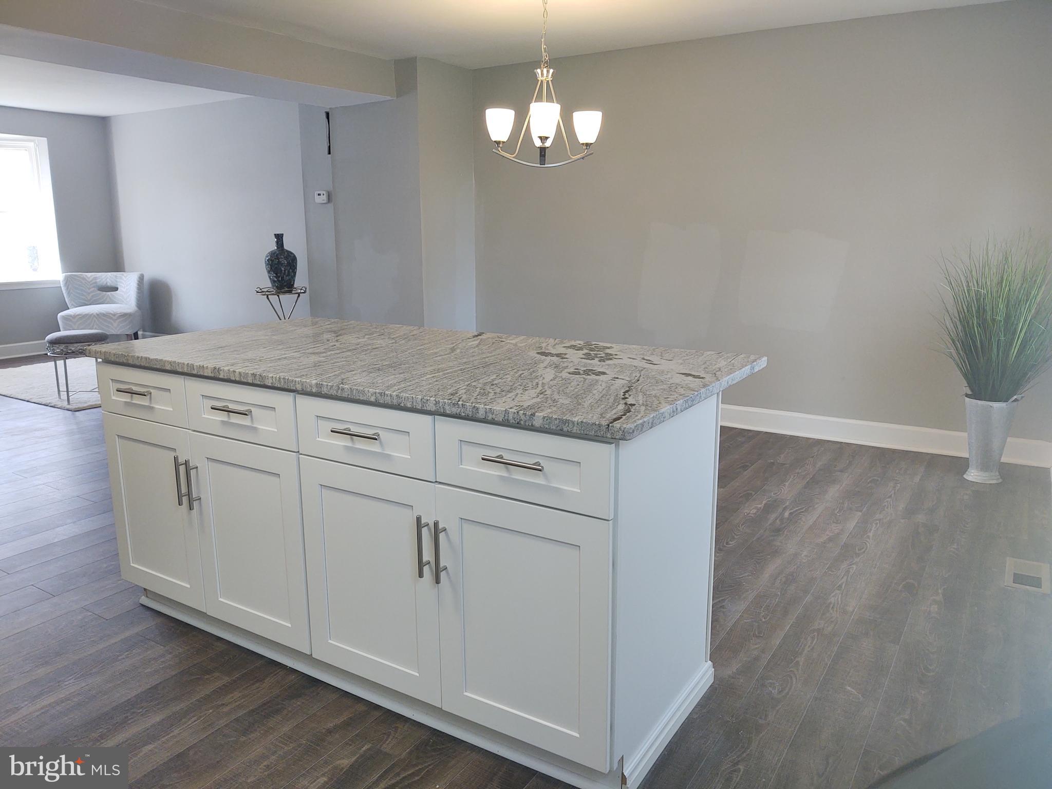 5759 Edgepark Road Baltimore, MD 21239 - Photo 6 of 43