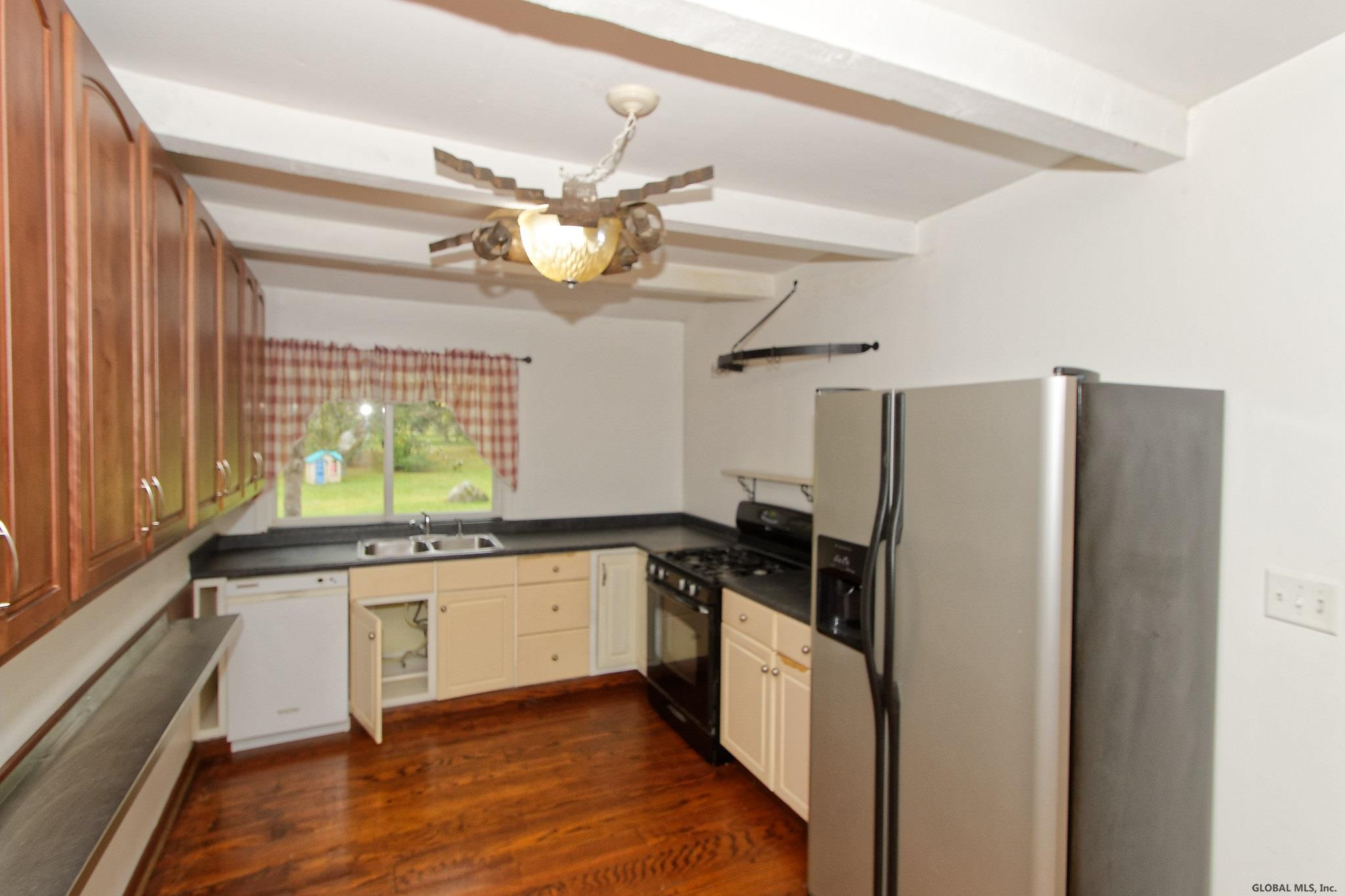 27 Rustic Bridge Road Rexford, NY 12148 - Photo 12 of 68 Photo 12