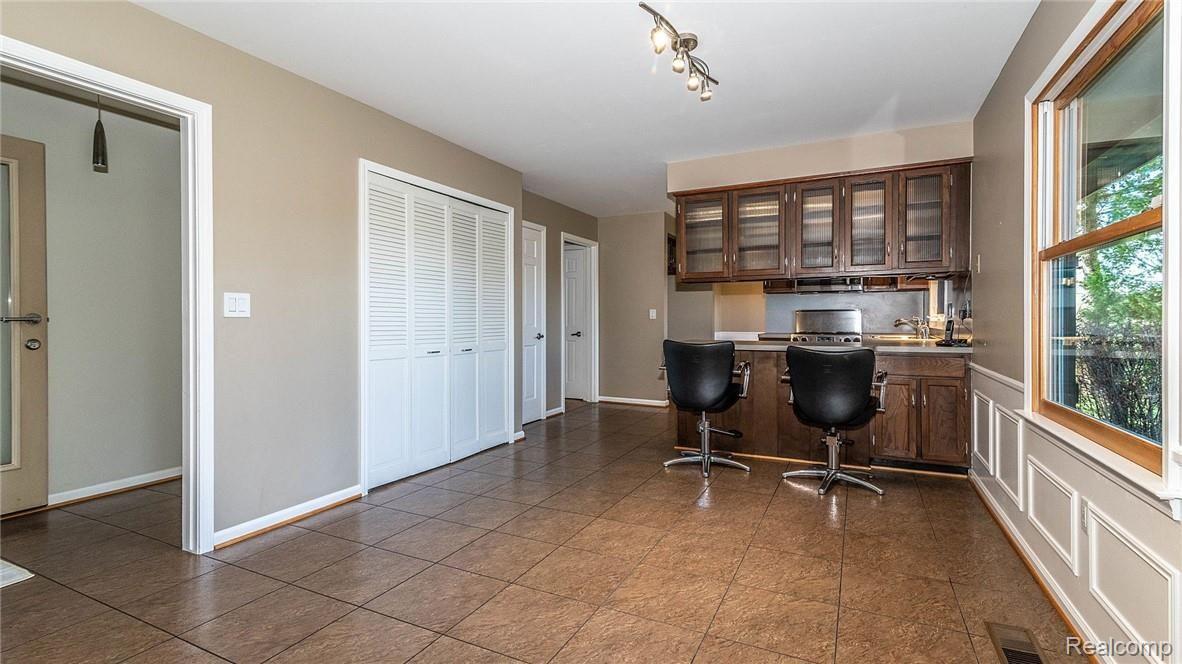 20825 Napier Road Northville, MI 48167 - Photo 18 of 52 033_20.jpg