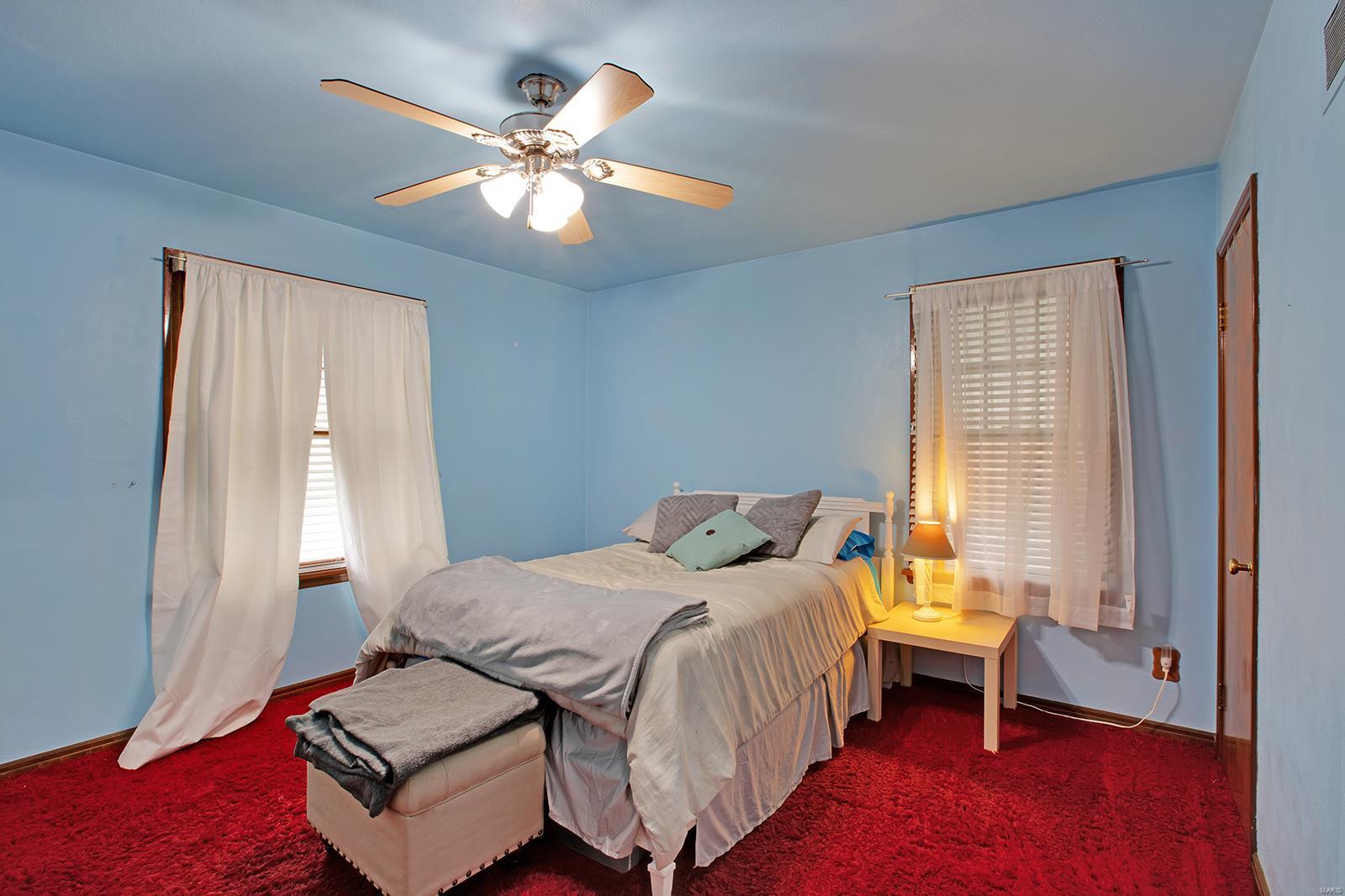4909 Heege Road St. Louis, MO 63123 - Photo 10 of 18 Gallery Image 10