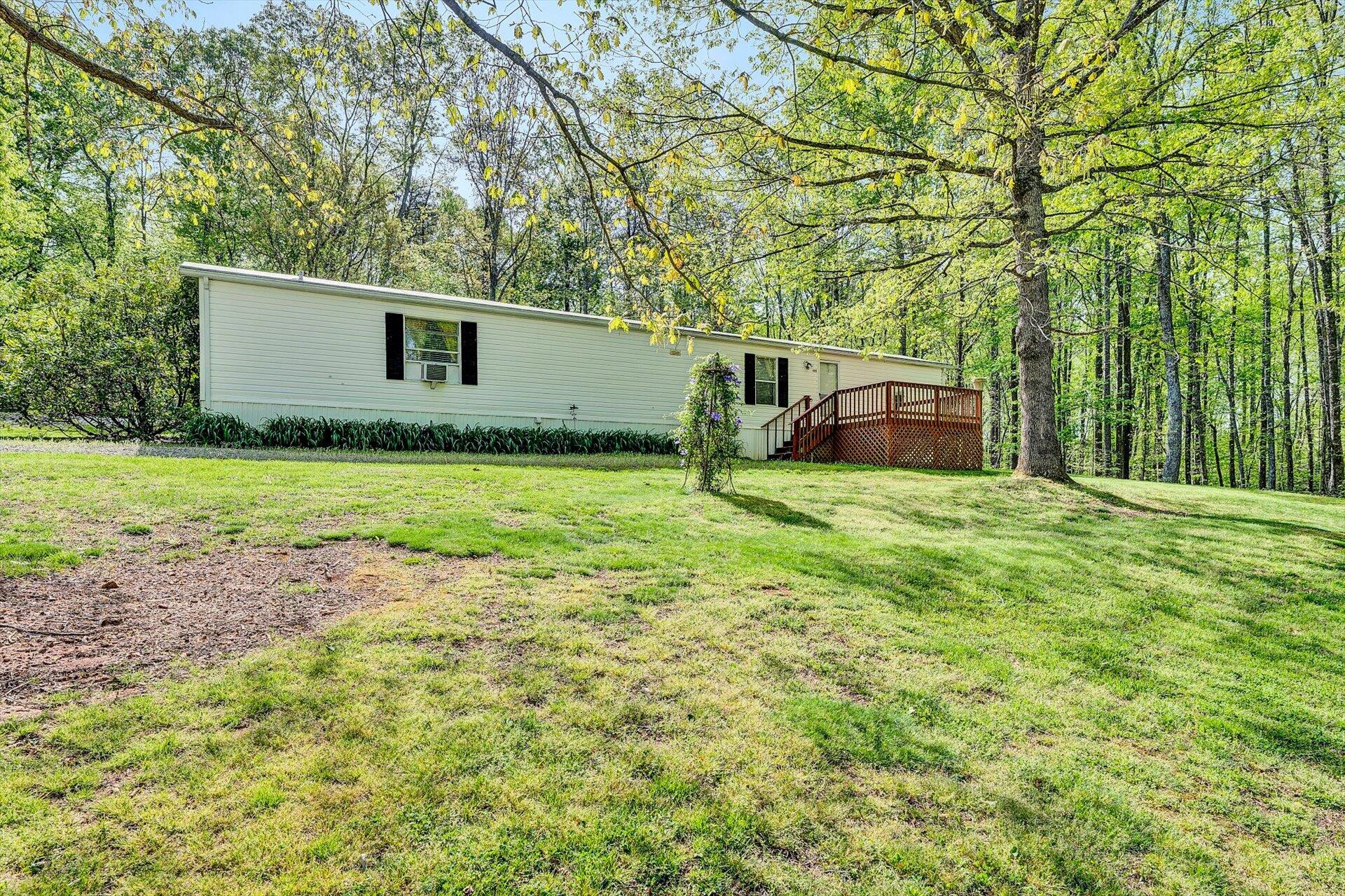 4097-4099 Saunders Road Vinton, VA 24179 - Photo 20 of 39 20-DSC00109