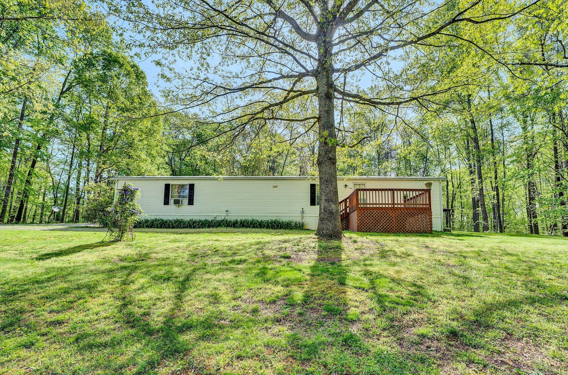 4097-4099 Saunders Road Vinton, VA 24179 - Photo 21 of 39 21-DSC00106